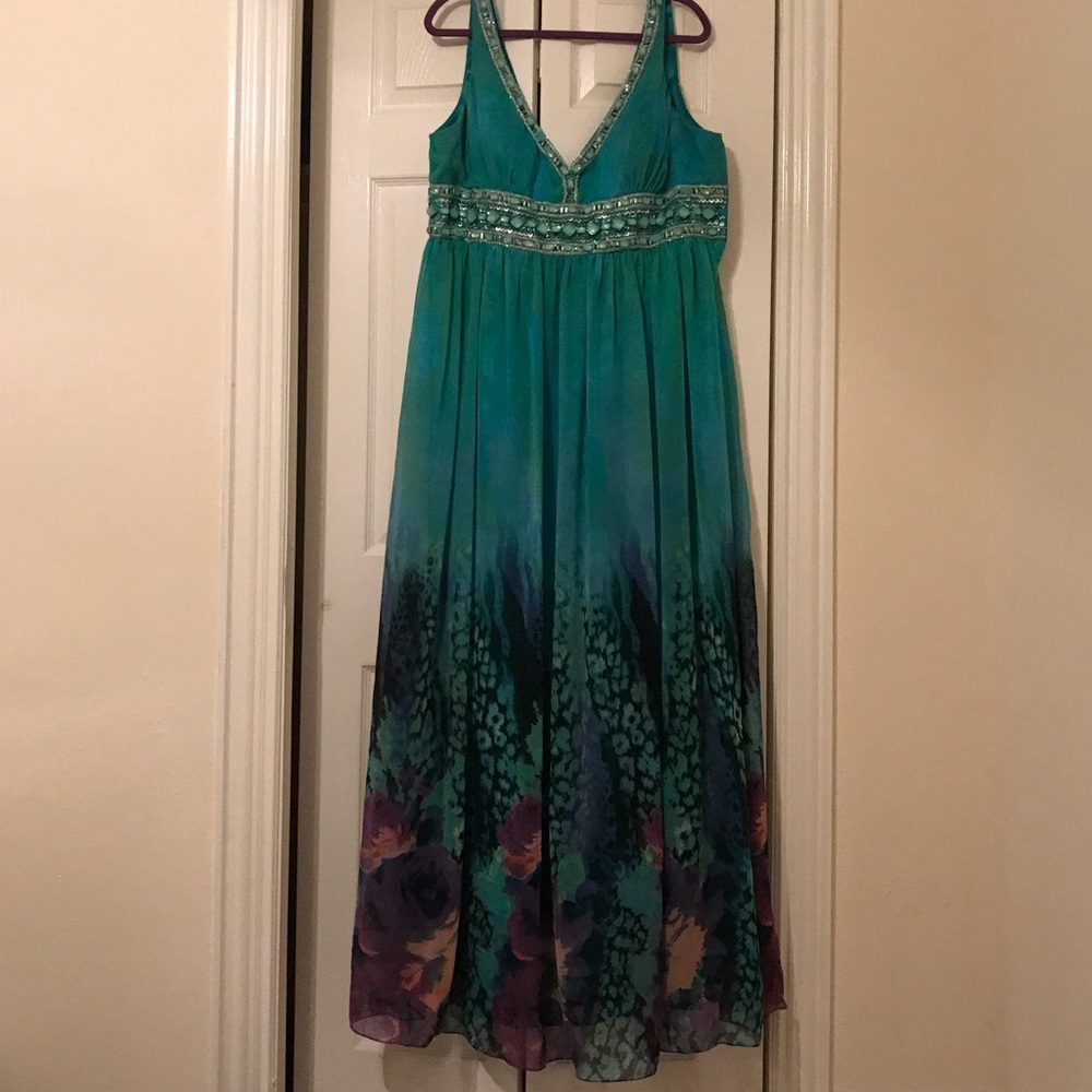 Turquoise prom dress! 👗